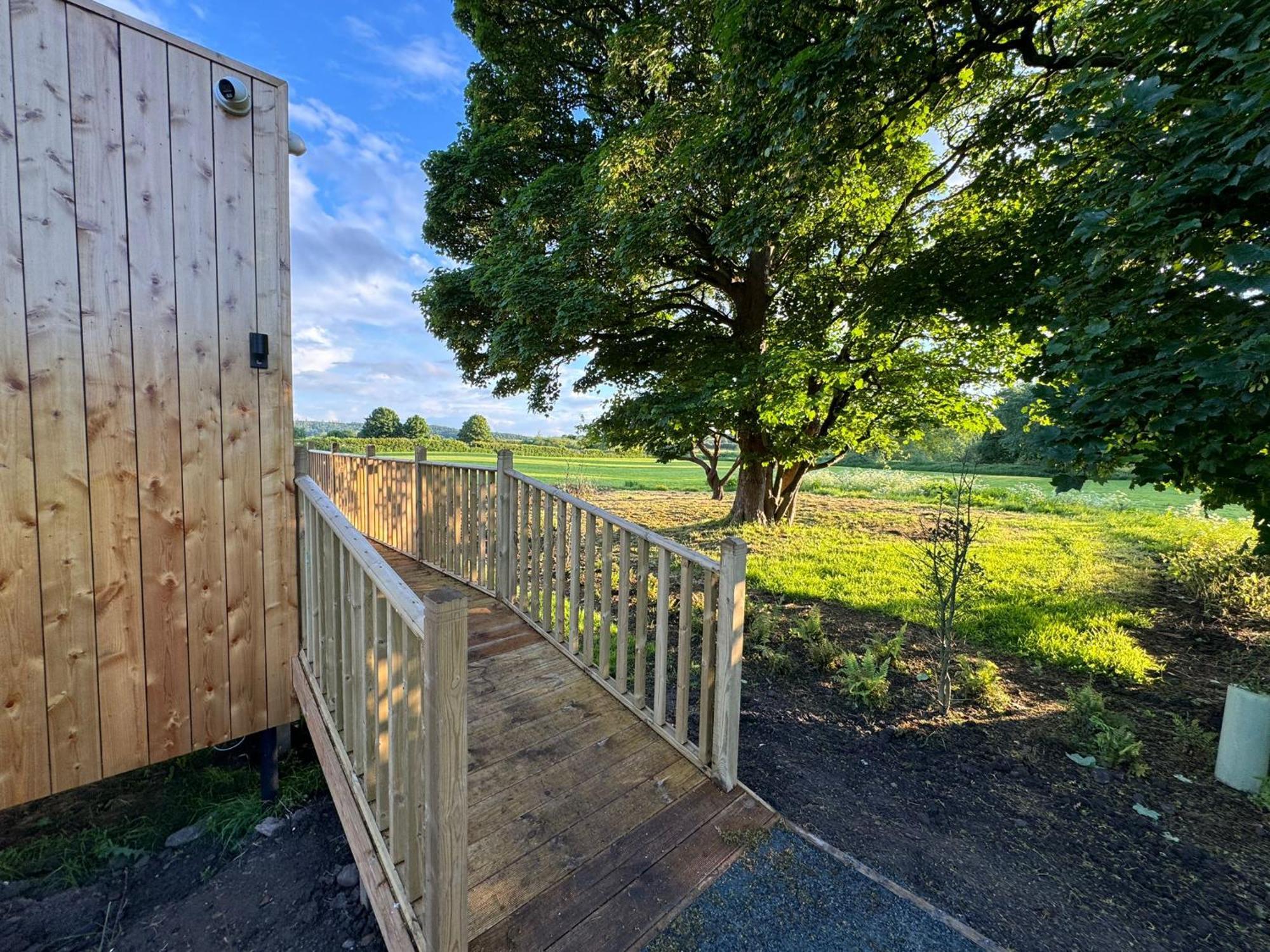 Unbox At Poplar Tree Villa Durham Exterior photo